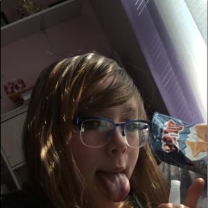 Meet your Posher, Natilea